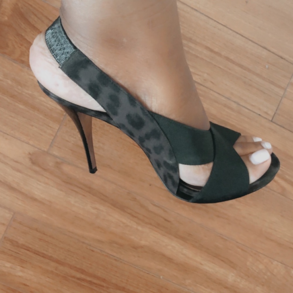 TOP SHOP OLIVE GREEN SHOE ***SELLING 3 PAIRS